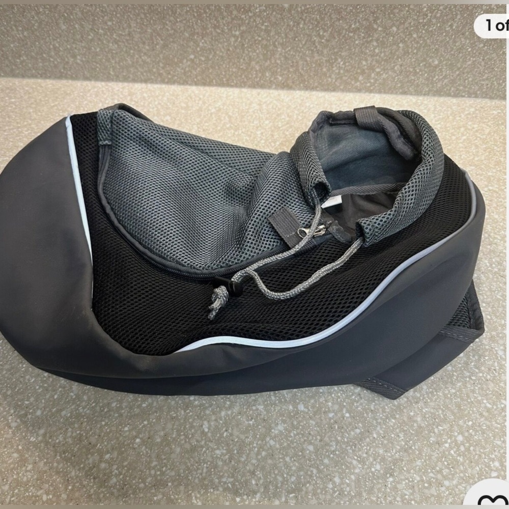 YUDODO Black Reflective Leather
Mesh Sling Pet Carrier Hands-Fre...